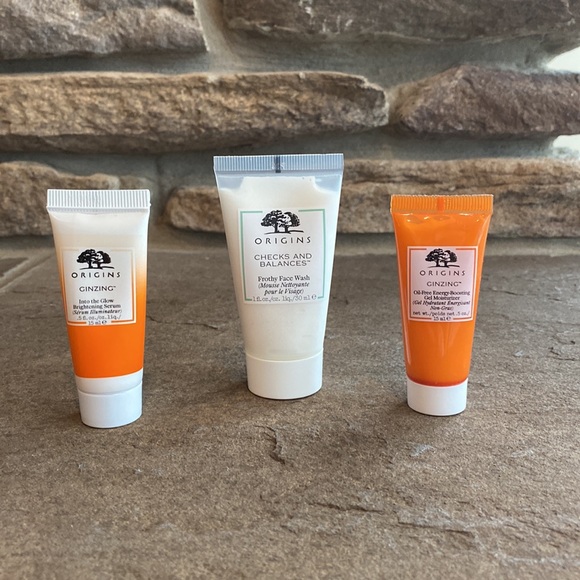 Origins 4 Piece Skincare Set - Picture 3 of 3